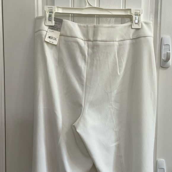 WORTHINGTON Stretch white slacks.  10 - Picture 4 of 7
